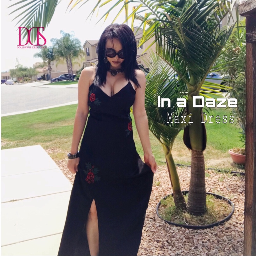5 ⭐️ In a Daze - Black Floral Maxi Slip Dress